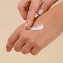 Load image into Gallery viewer, La Crème Solaire Visage &amp; Corps SPF 50+